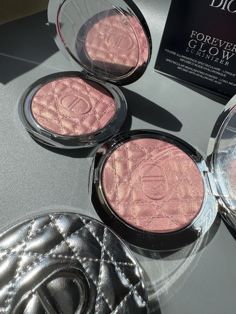 Хайлайтер Dior  forever glow luminizer 04 pink strobe