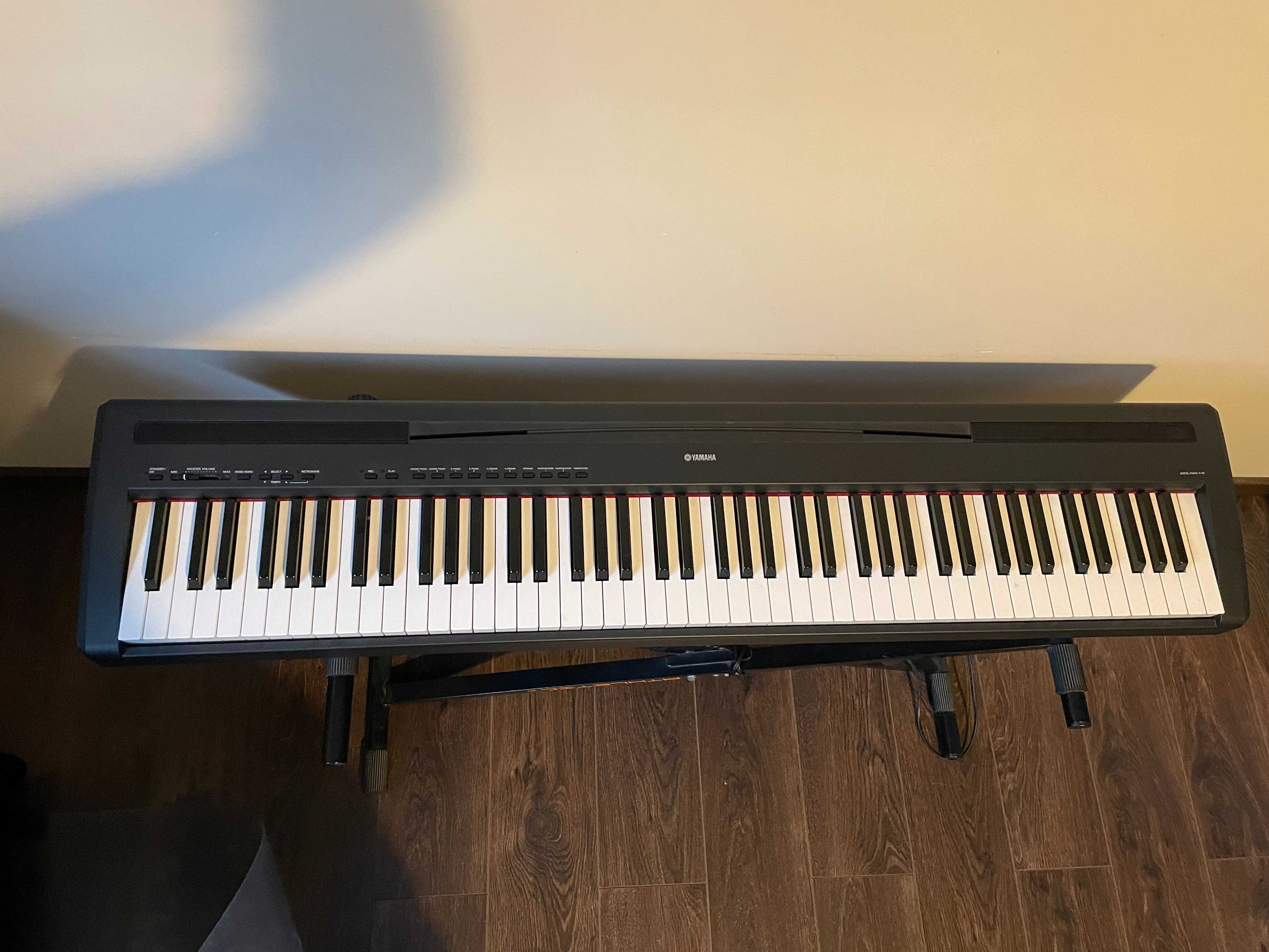 Pianino cyfrowe Yamaha P85 + statyw + pokrowiec