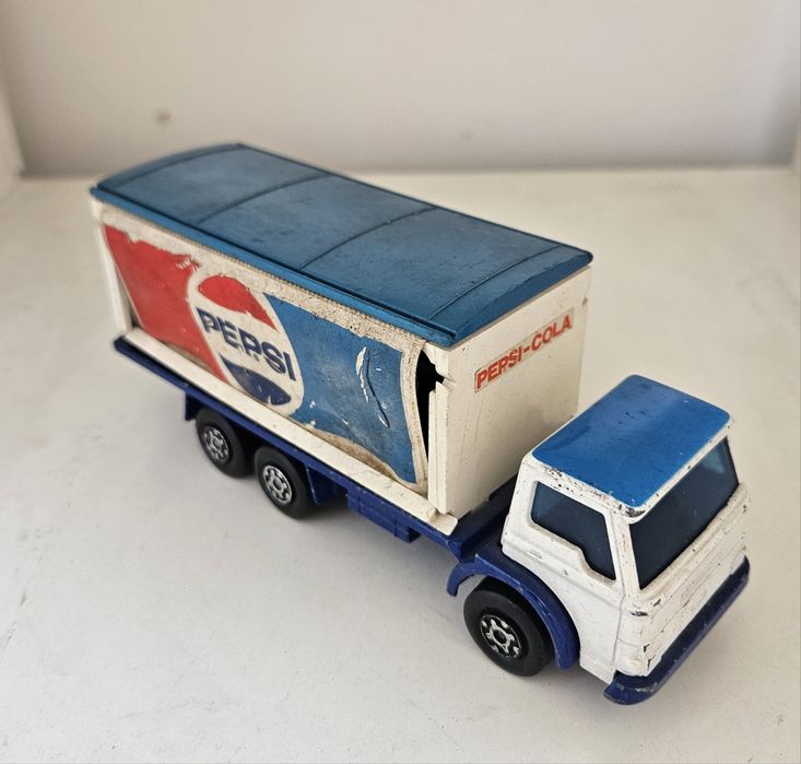 Miniatura carrinha Ford