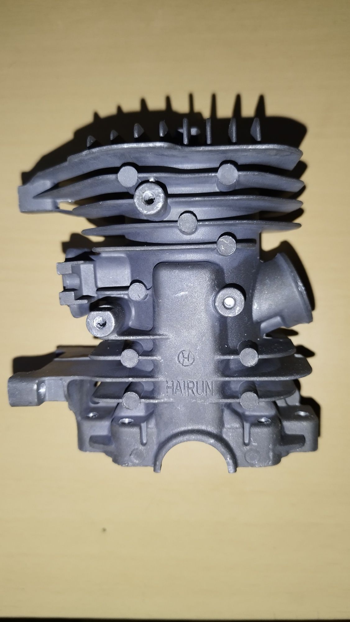 Cylinder do Oleo-mac