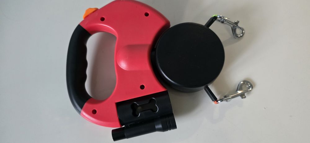 Smycz dla psa podwójna,automatyczna, nie placzącą się, nowa