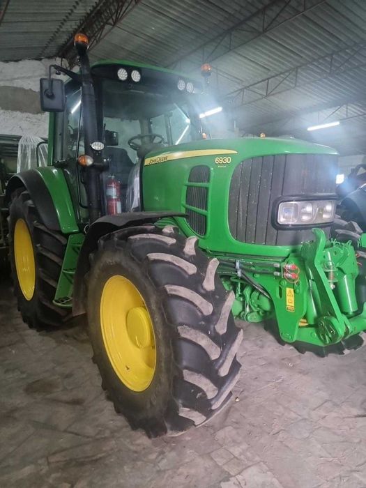 Vende-se Trator John Deere 6930 Premium