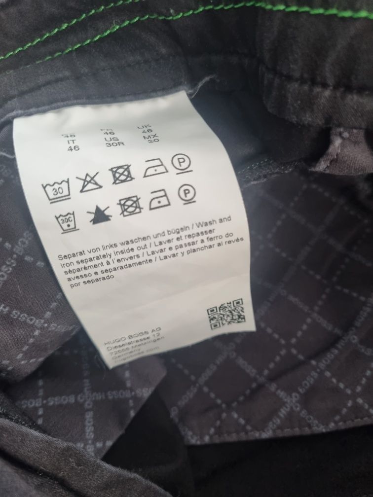 Męskie czarne spodnie Hugo boss Rozmiar S
