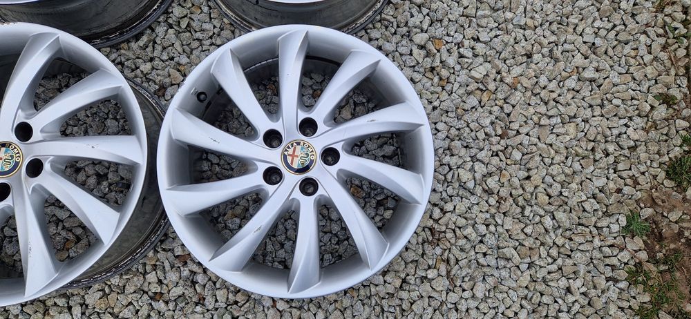 Oryginalne Felgi Alfa-Romeo 17 5x110