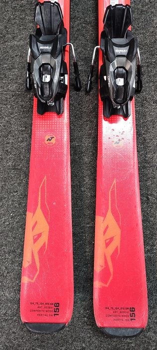 Narty 156 cm NORDICA DOBERMANN SPITFIRE 75R + Marker TP 10 (2)