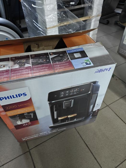 Кавомашина Phillips 2200 series EP2220/10. Ідеальний Капучино!