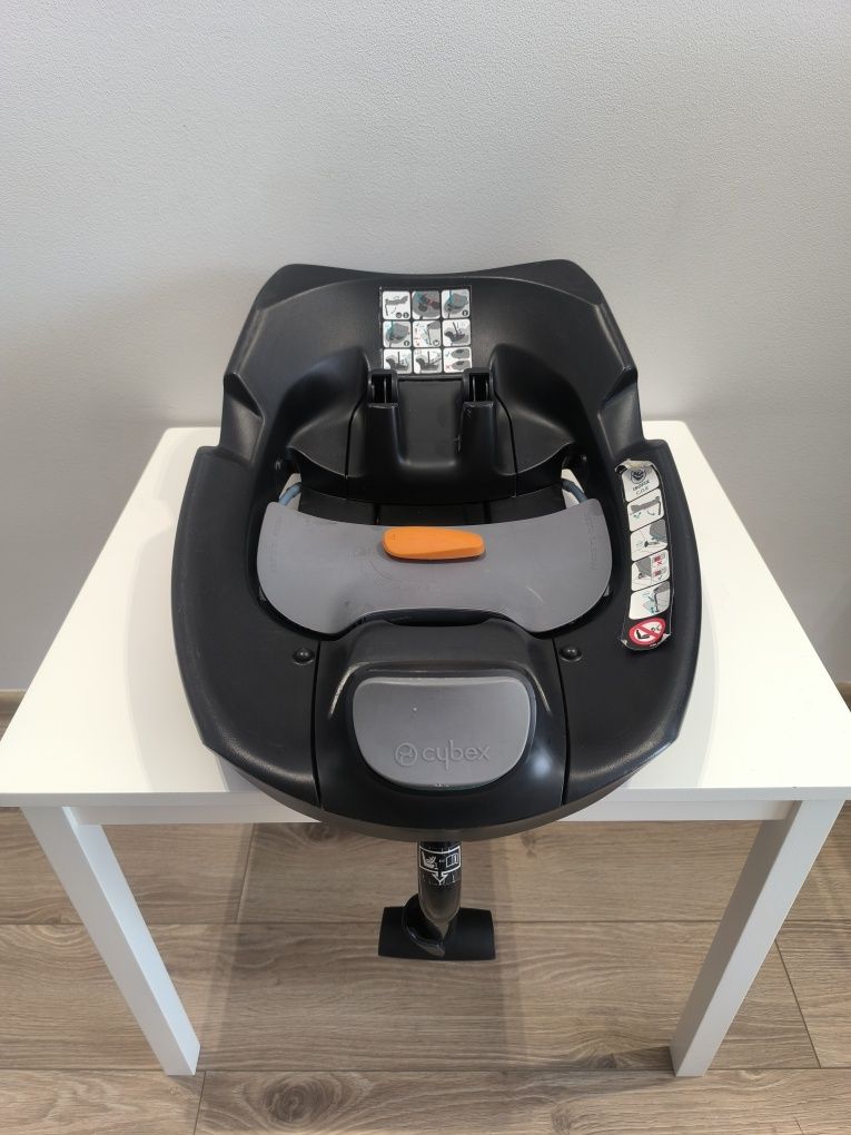 Fotelik Cybex Cloud Q Plus + baza ISOFIX Cybex Q-Fix