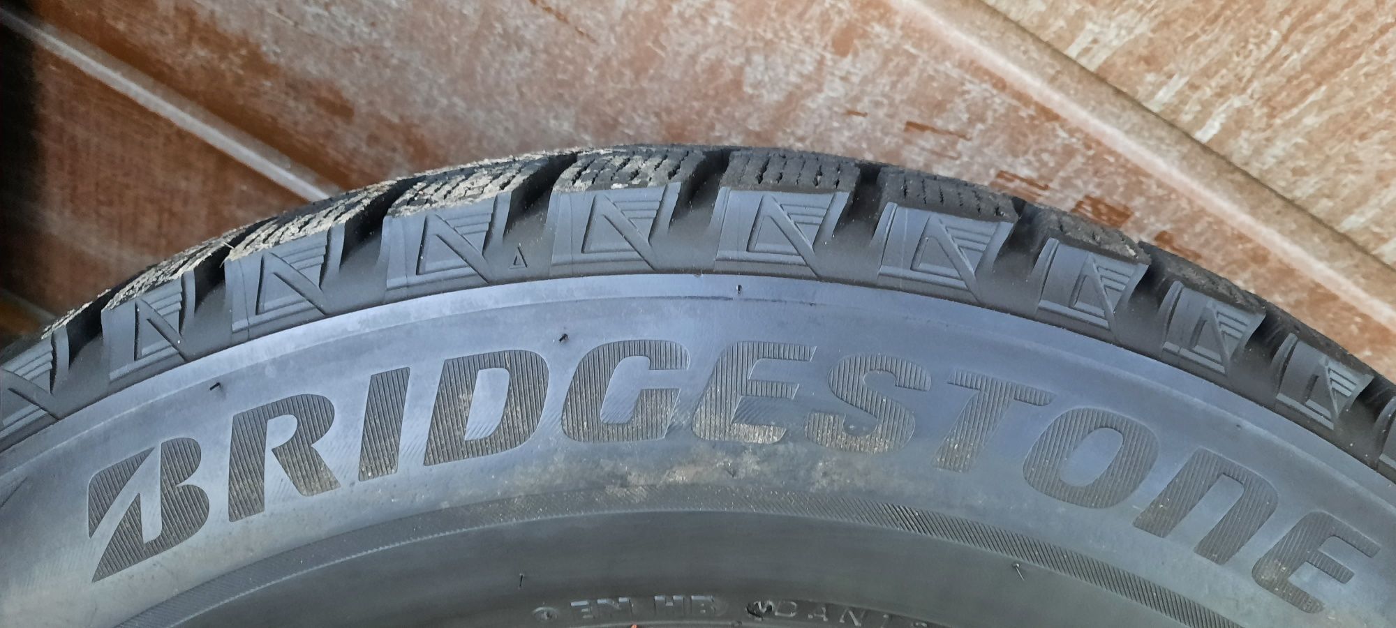 Bridgestone 215/65 R16 Tiguan VW 6.5 mm