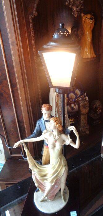 Candeeiro casal junto a lampeão 69 cms alt.