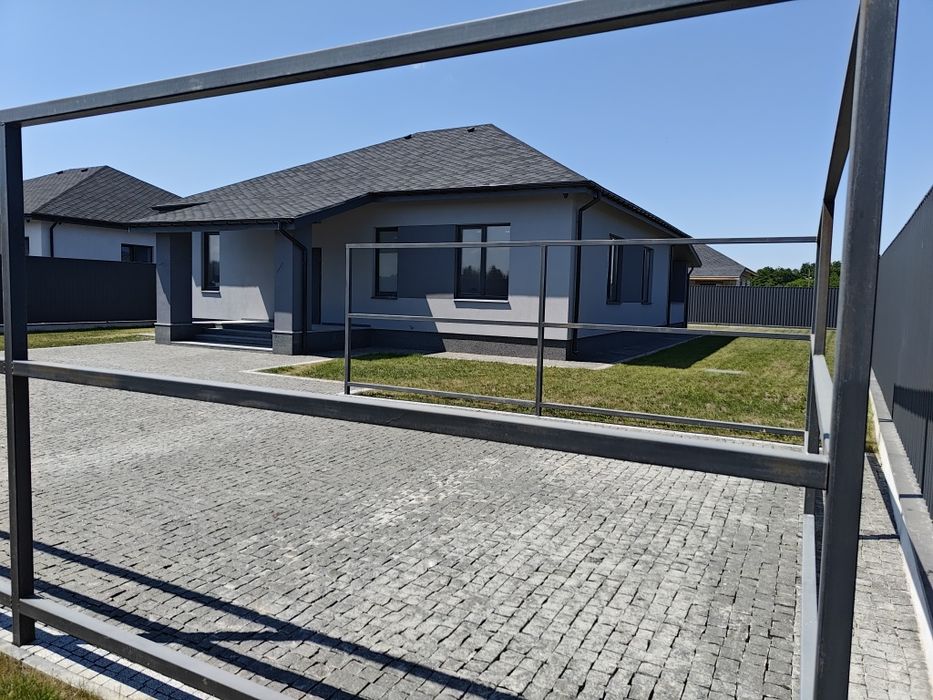 Продам сучасний будинок Зарічани