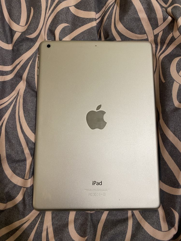 IPad Air 2013(вроде)