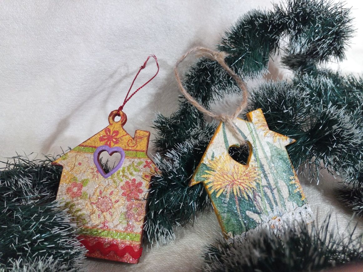 Ялинкові іграшки прикраси кульки новорічний декор маски бантики буси