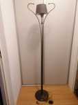 Lampa stojąca z mosiądzu