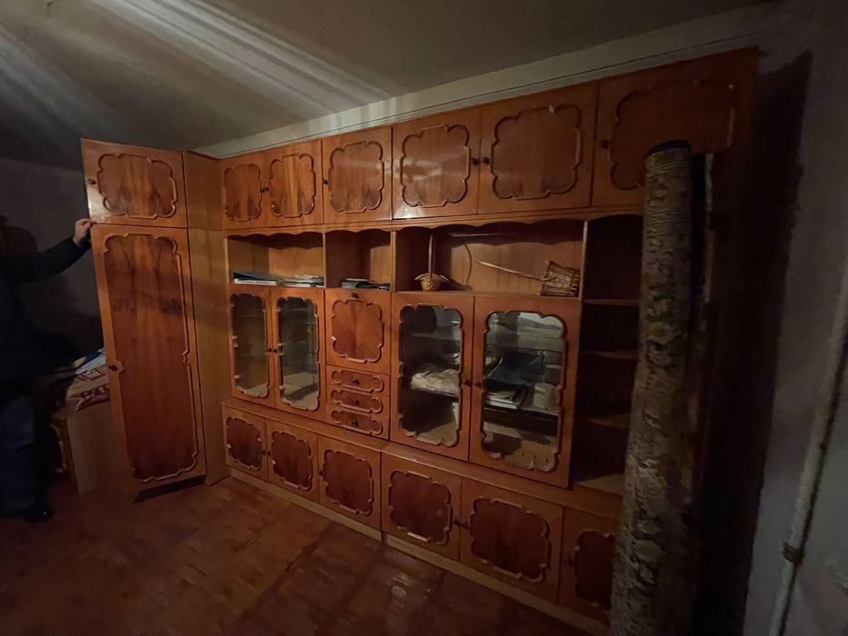 Велика шафа-сервант