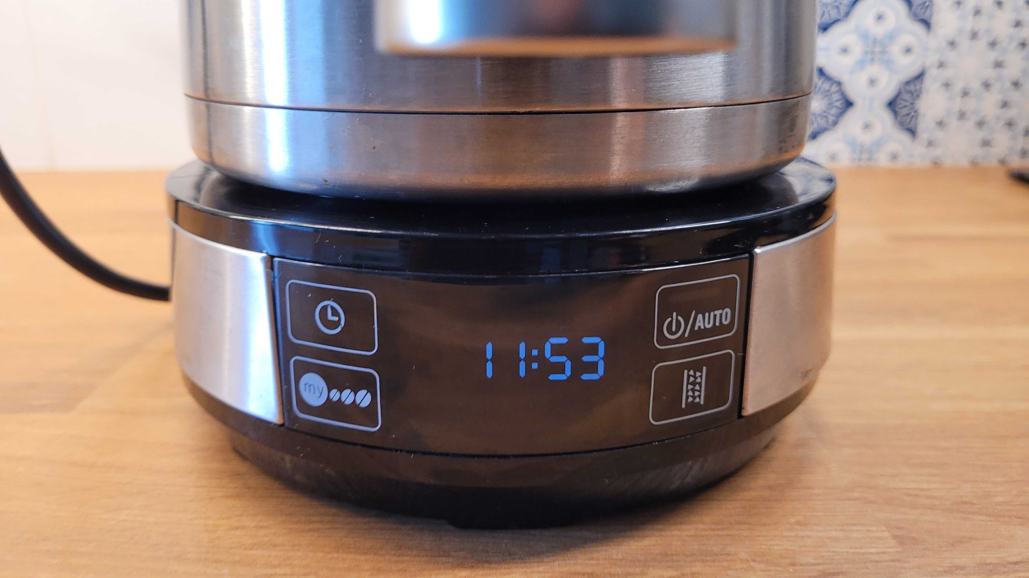 Ekspres przelewowy Delonghi ICM16731