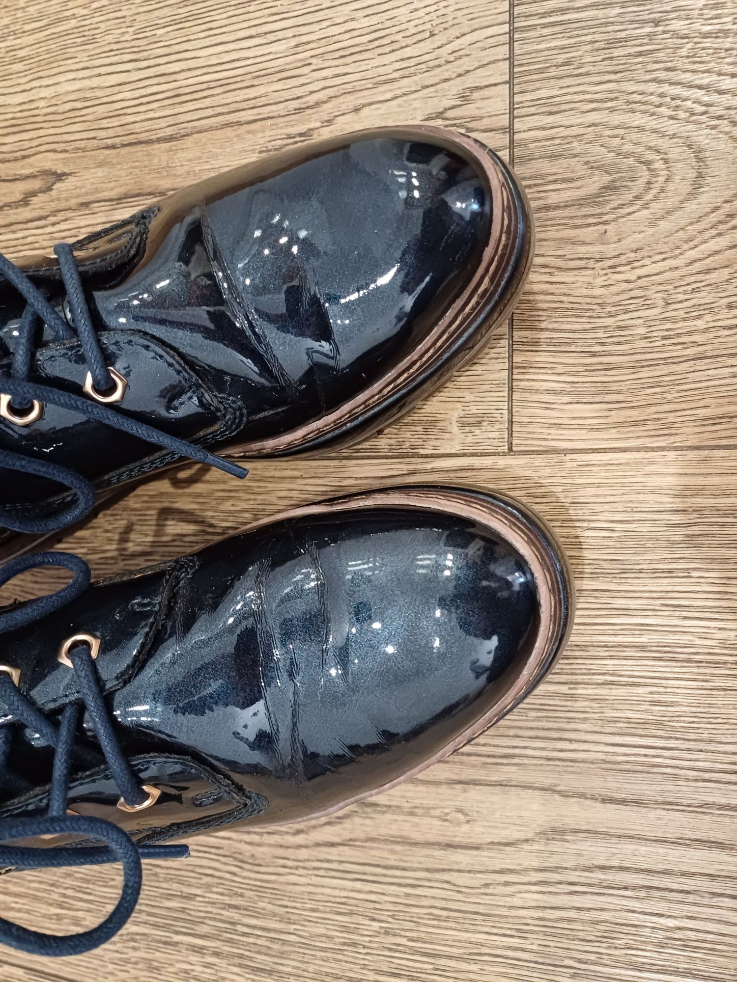 Buty Tamaris botki zimowe rozmiar 39 damskie kozaki trapery