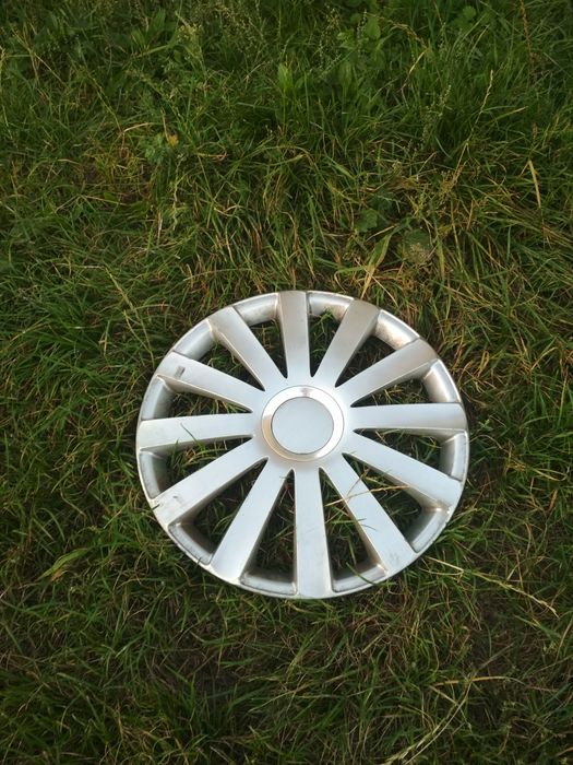 Продам ковпак на диск 15