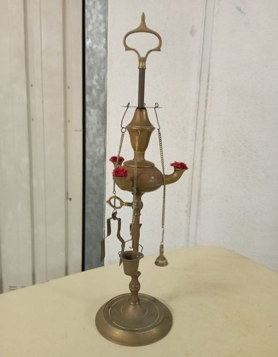 Peças antigas em metal