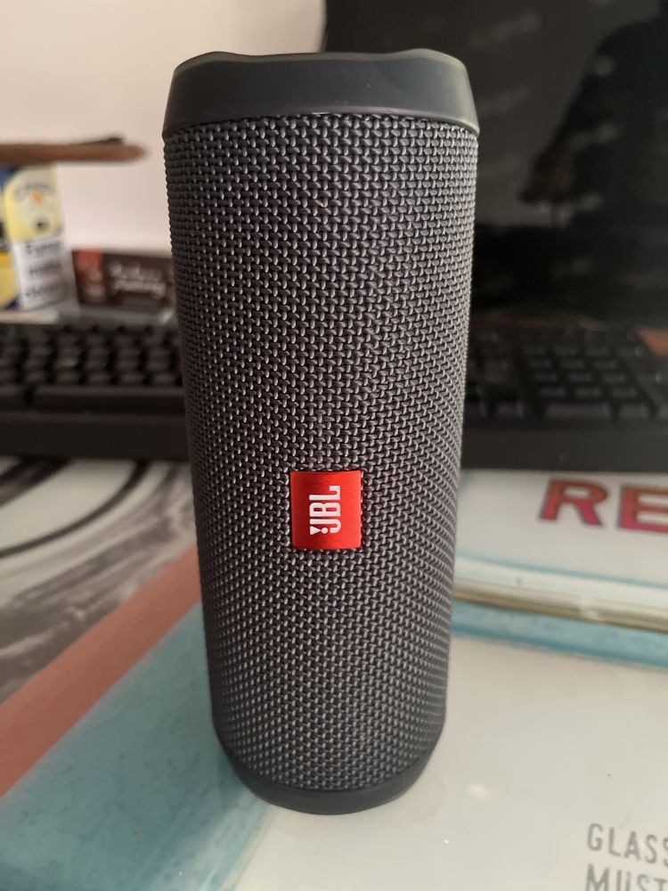 Jbl essencials 2