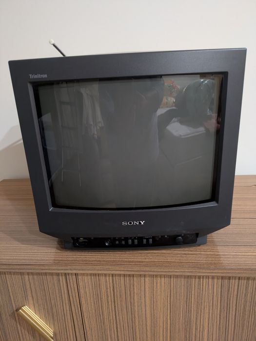 Televisão pequena sony