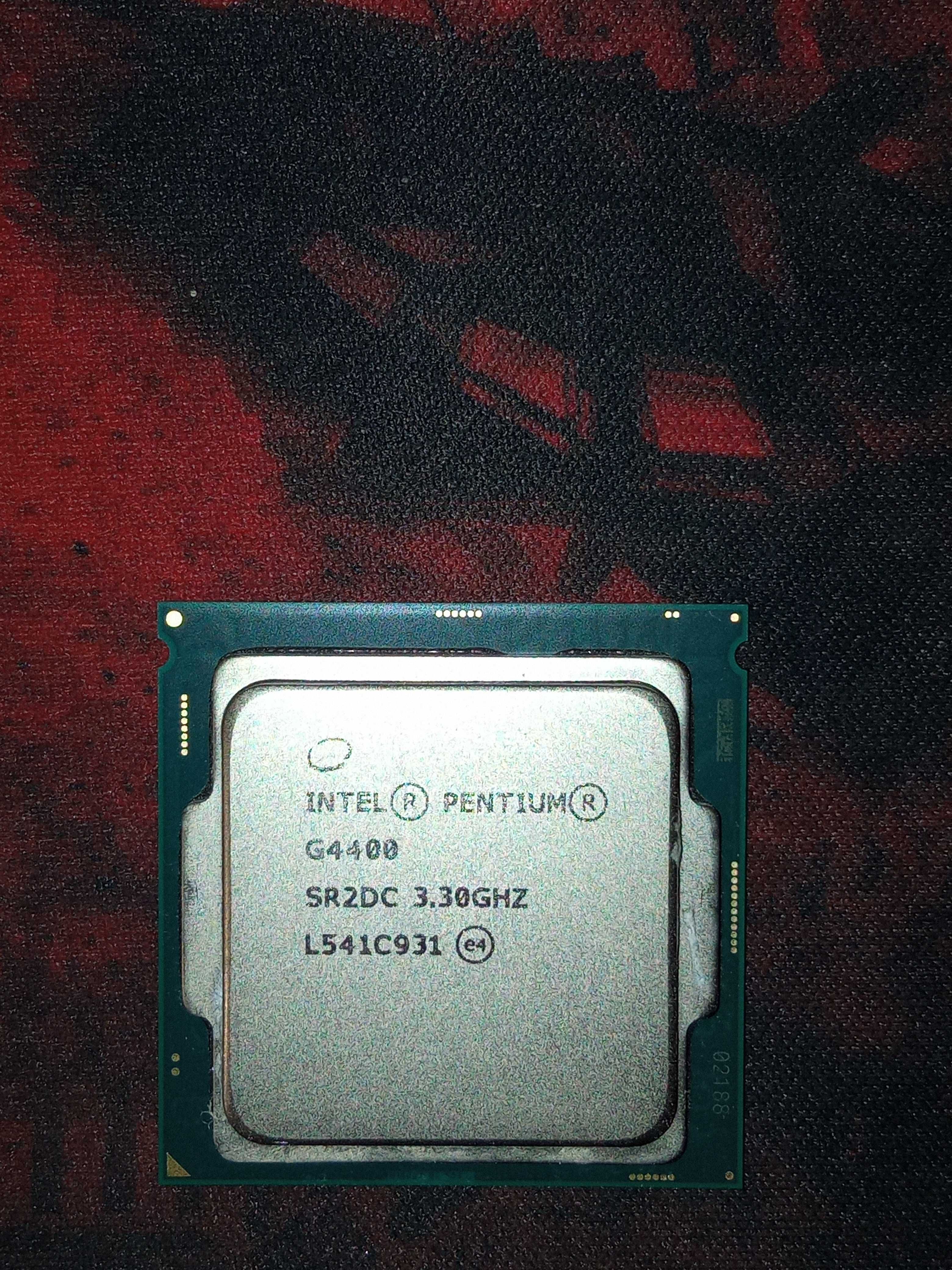 Процесор Intel pentium G4400  2x 3.3 GHz s1151