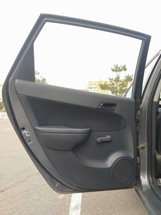 Hyundai i30 cw 2008 дизель 1.6, мкпп, универсал