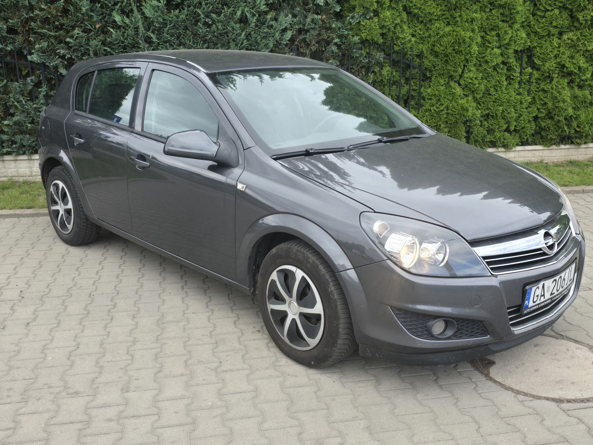Opel Astra 2011 R 1.7 cdti fajne auto