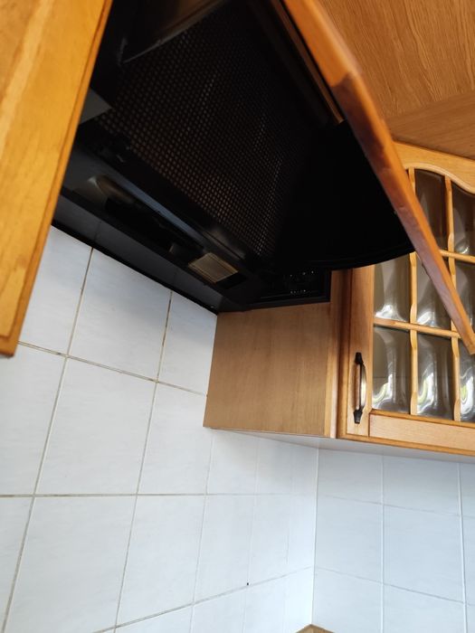 Drewniane meble kuchenne z AGD