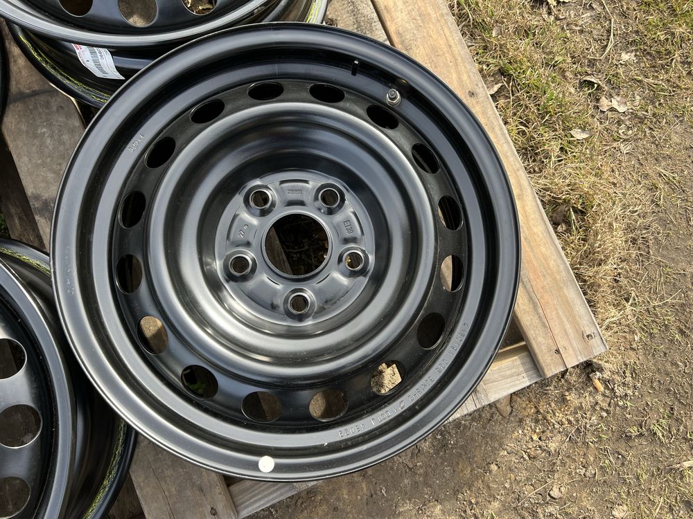 4xfelga stalowa 15” TOYOTA (5x114,3 ET39) z TPMS - demo