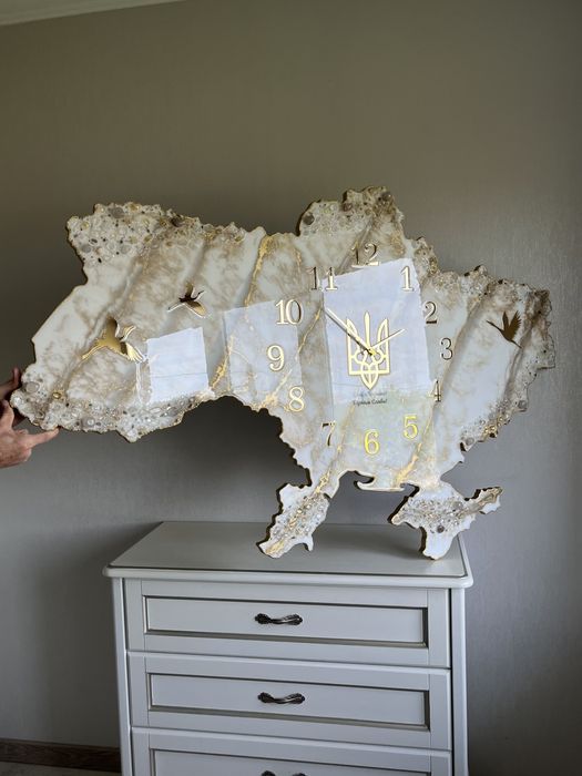 Настінний годинник «Карта України» з епоксидної смоли