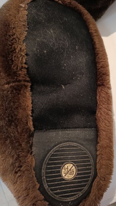 Pantufas em formato cão