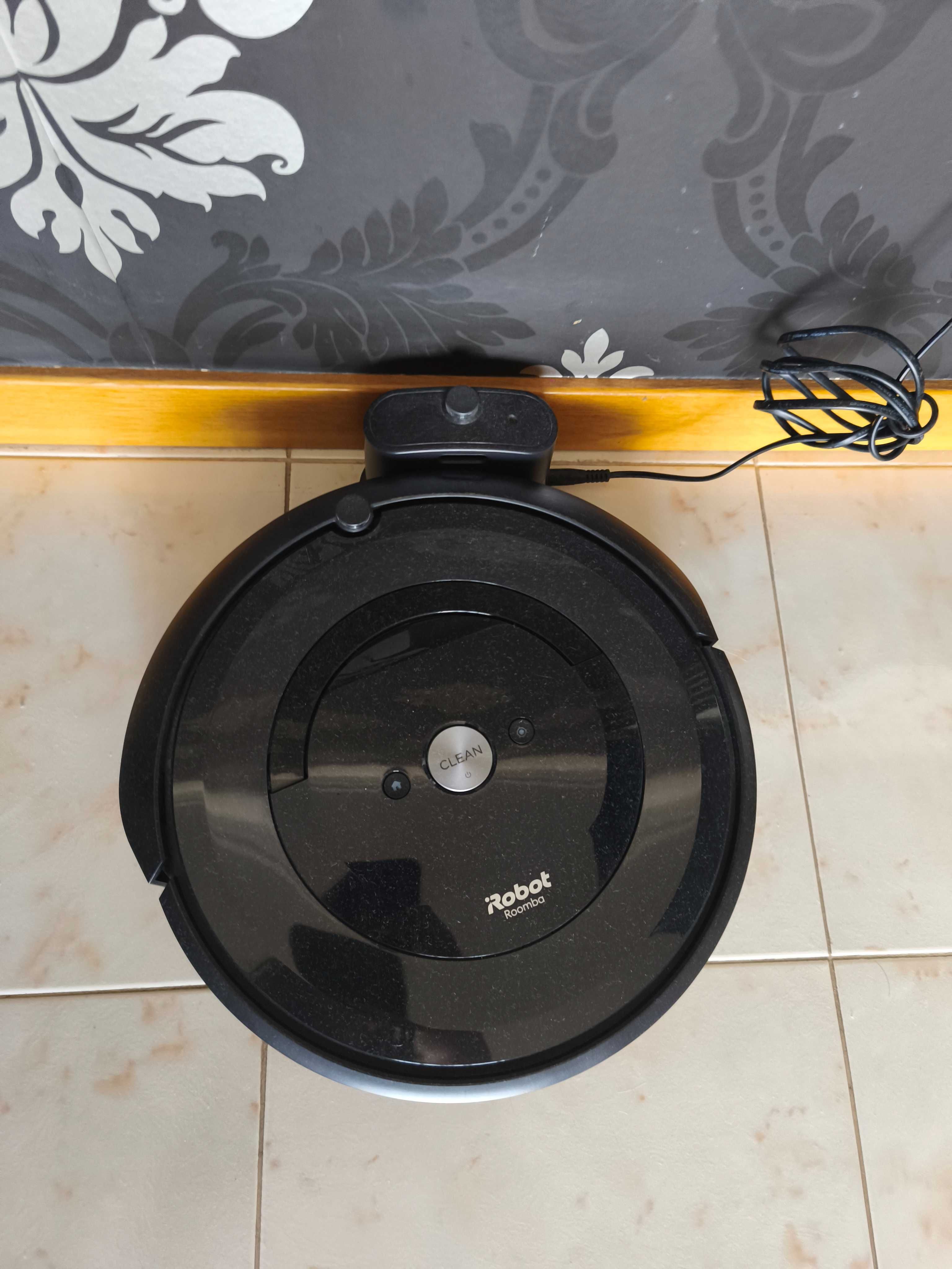 Aspirador Inteligente ROOMBA E5 COMO NOVO