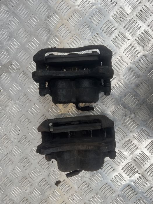 Передний суппорт Форд эксплорер ford explorer 2 год 98