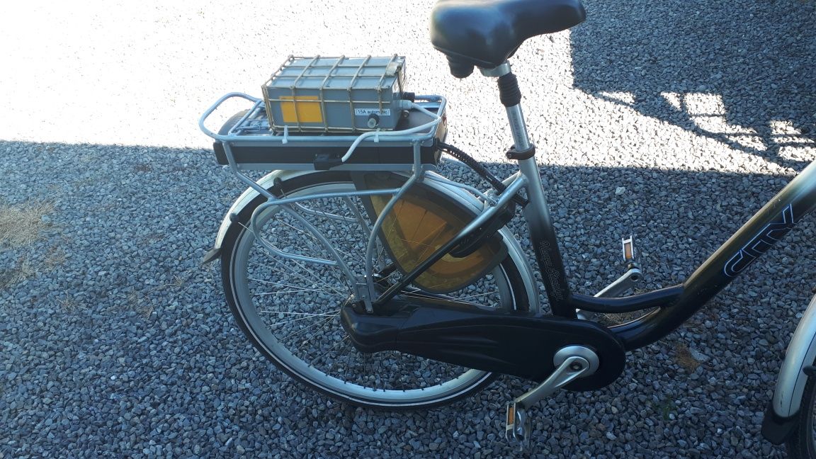 Rower elektryczny  holenderski nowa bateria
