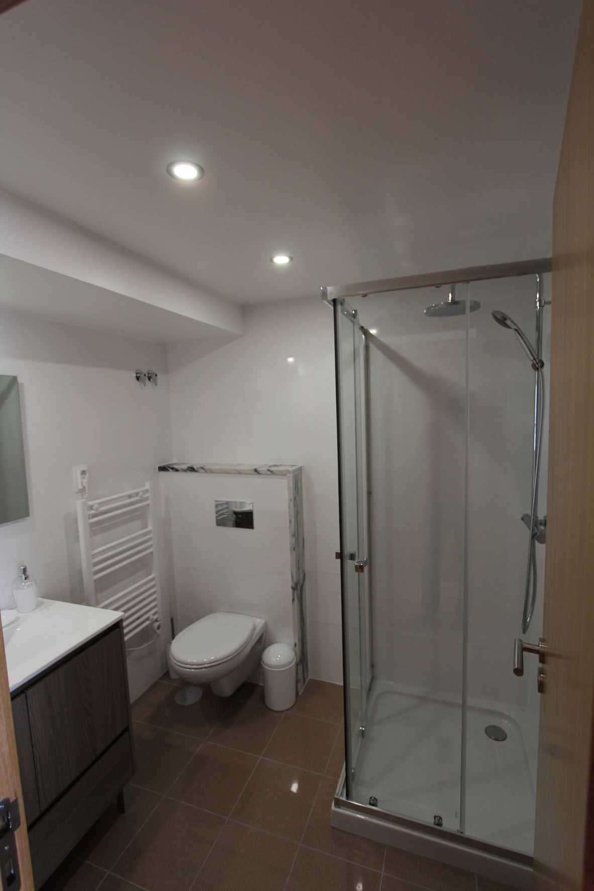 Quarto com cozinha e WC - Santa Clara Coimbra