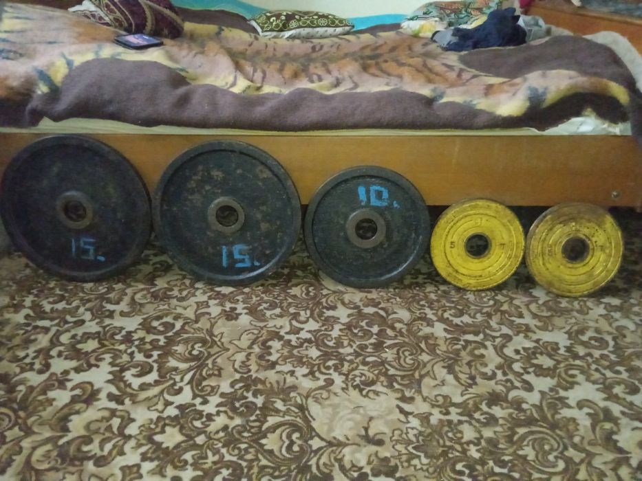 Бліни ; блины на гриф 50 ; 55 мм  по 1,25 ; 1,5 ; 2,5 ; 5 ; 10 ; 15