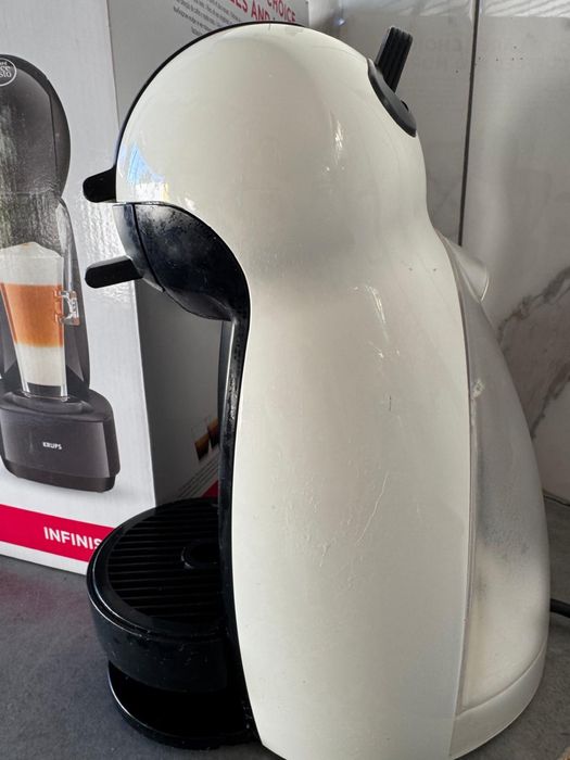 CAFETEIRA NESCAFE DOLCE GUSTO
