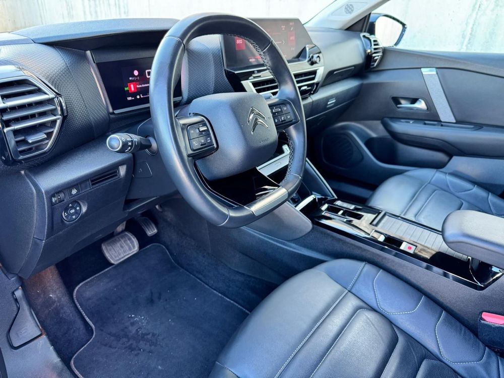 Citroen C4 1.5 blue hdi Shine Pack EAT 8