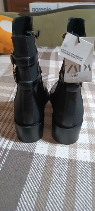 Ботинки очень,Zara