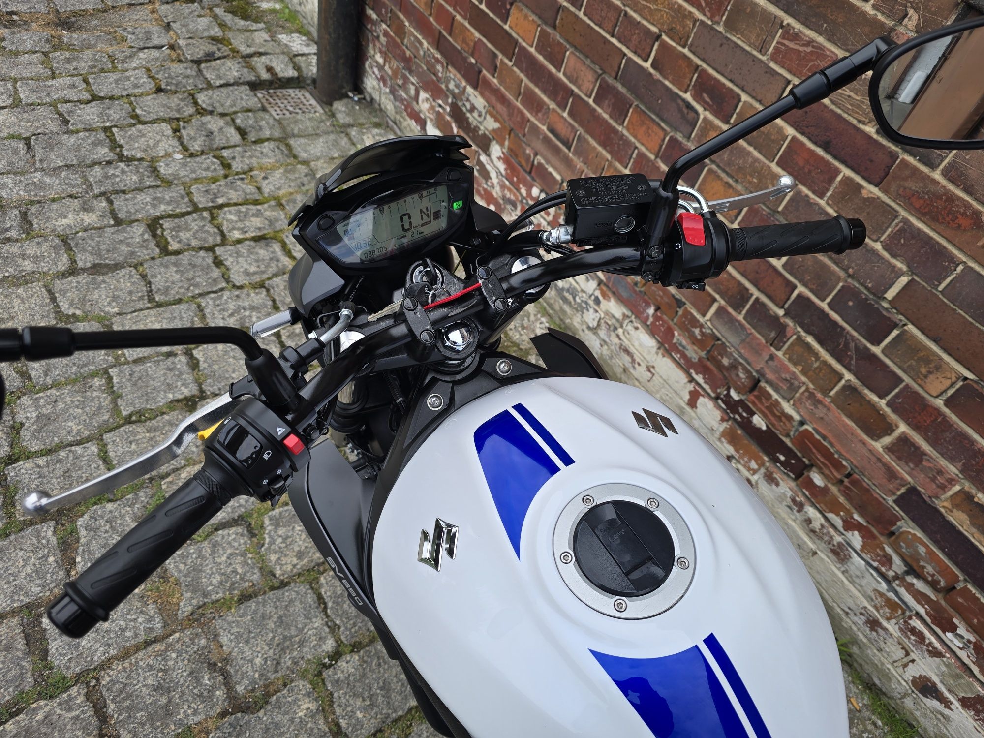 Suzuki SV 650 N .2016r. Naked // bezwypadkowa // serwis // A2 35kw
