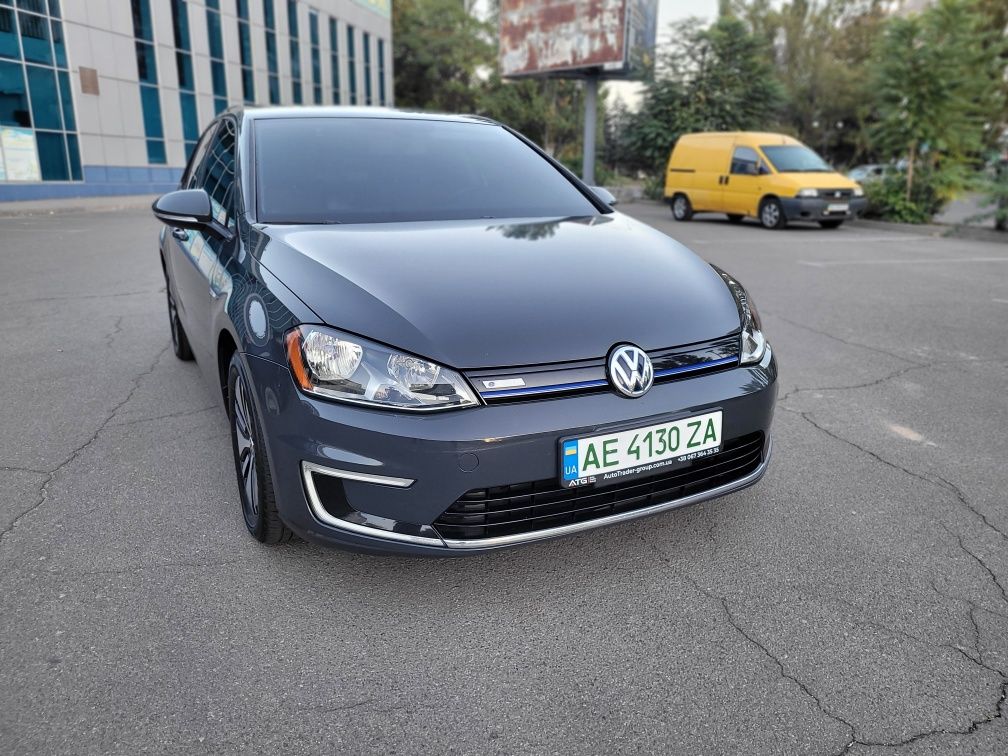 Volkswagen e-golf  чудовий стан