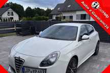Alfa Romeo Giulietta bezwypadkowa wersja SPORT biała PERŁA skóra