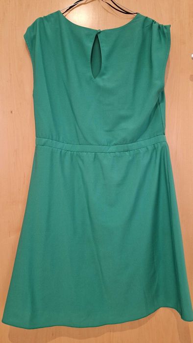 Vestido verde, H&M, tamanho 36, manga cava