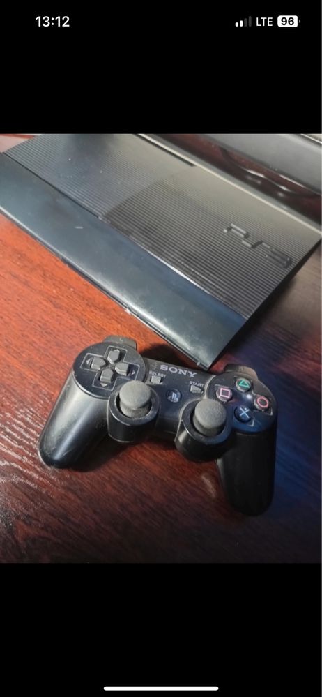 Konsola PS3 Super slim