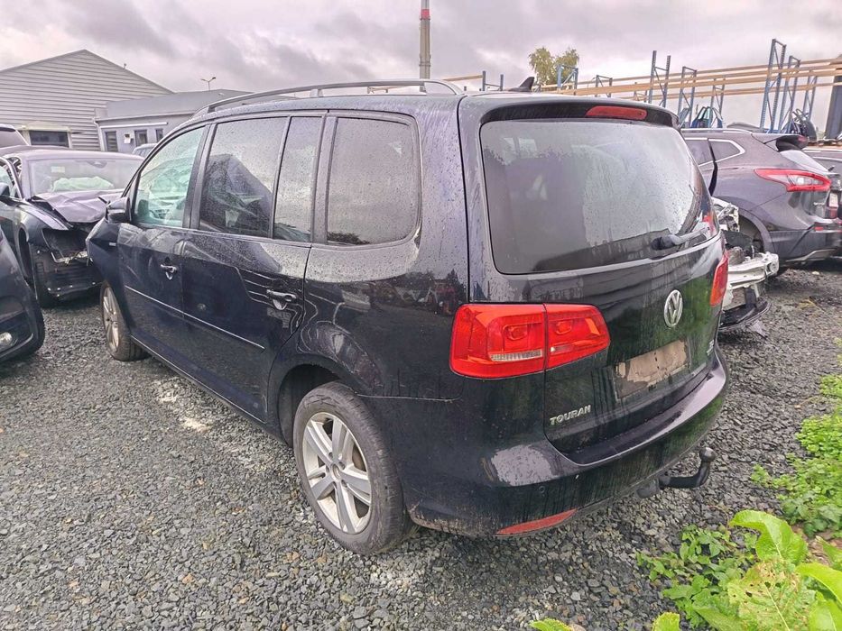 VOLKSWAGEN TOURAN 2012r 1.6 CAYC na części GORLICE silnik LC9X