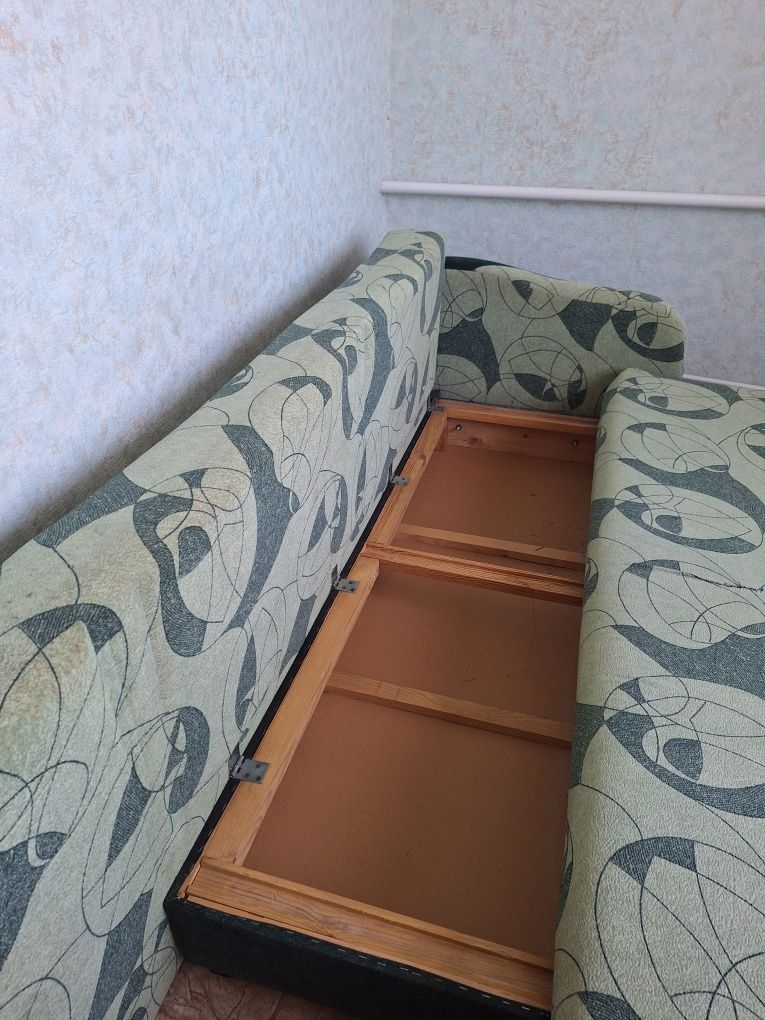 Продам диван розкладний