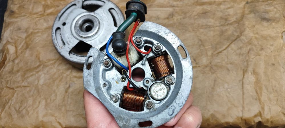 Zapłon romet komar motorynka j. nowy iskrownik magneto koło magnsowe