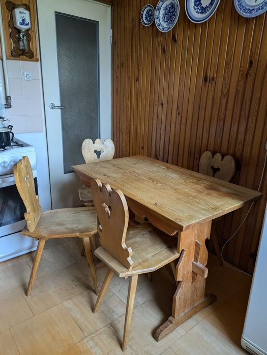 Zestaw cepelia 4 krzesla i stol