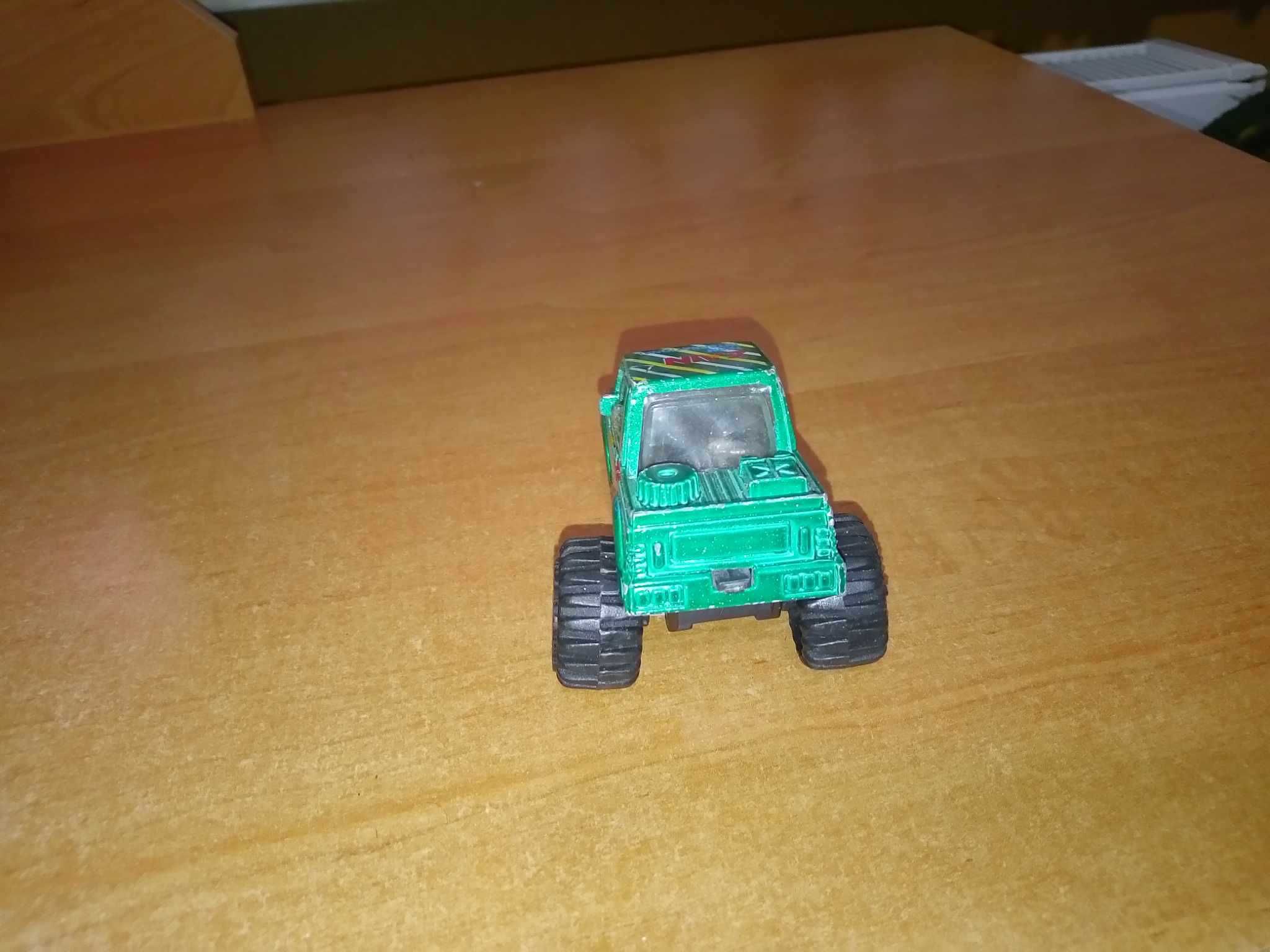 Samochód samochodzik auto autko zabawka model monster truck zielony