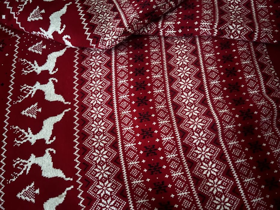 Оренда фемелі лук /новорічні светри